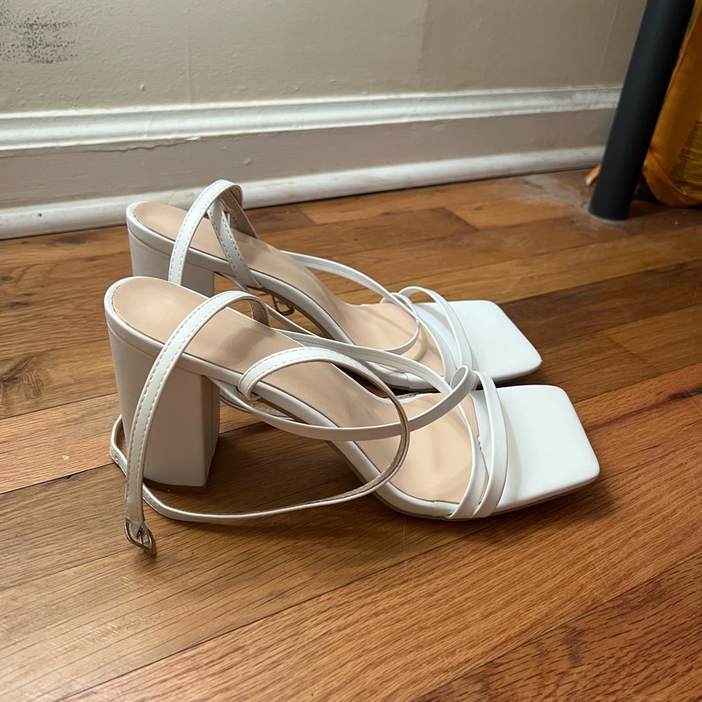 Elegant White Strappy Women's Heels